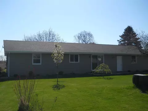 1137 Madison St, Pecatonica, IL 61063 photo 13