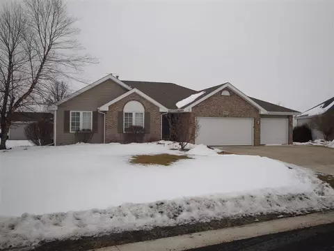 635 Willow Bend Dr, Davis Junction, IL 61020 photo 1