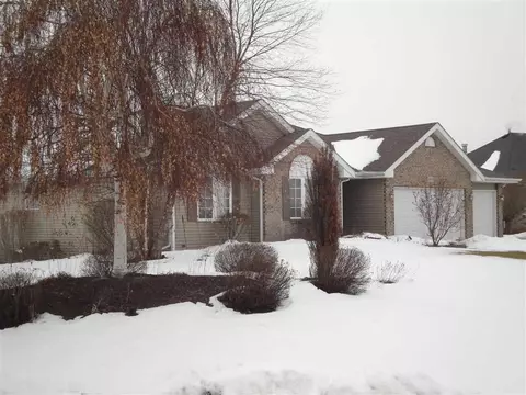 635 Willow Bend Dr, Davis Junction, IL 61020 photo 2