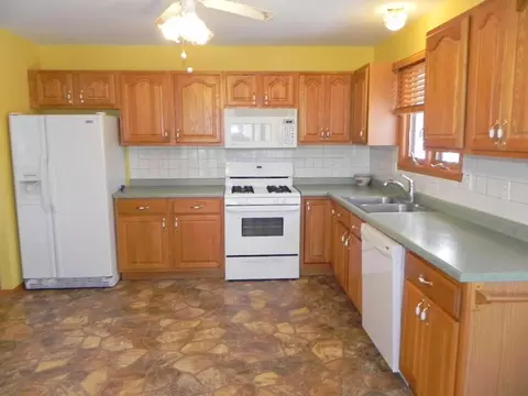 1801 Darby, Lake Summerset, IL 61019 photo 11
