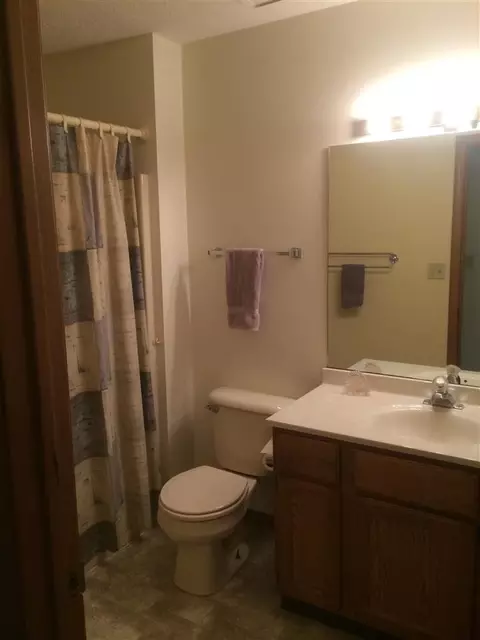 9502 Sagewood Dr, Roscoe, IL 61073 photo 11