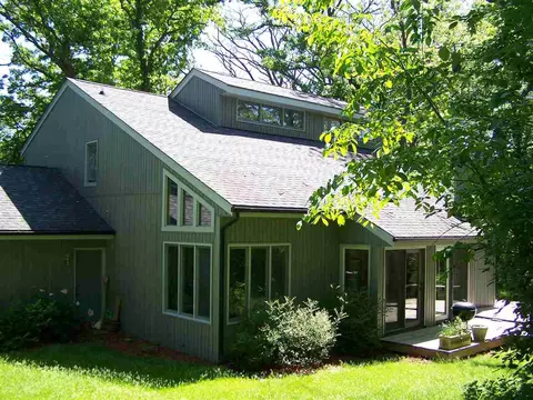 10168 Susan Ct, Roscoe, IL 61073 photo 1