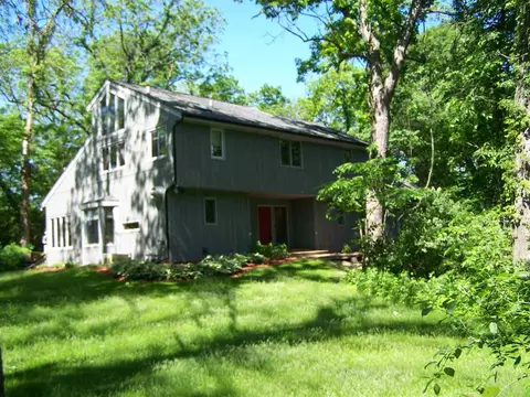 10168 Susan Ct, Roscoe, IL 61073 photo 2