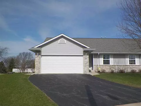 637 Park View St, Pecatonica, IL 61063 photo 1