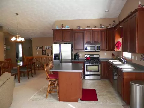 637 Park View St, Pecatonica, IL 61063 photo 7