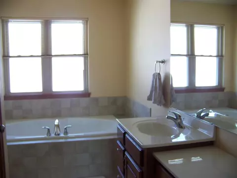 7335 Big Stone Cir, Roscoe, IL 61073 photo 7