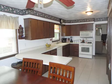 831 Lake Summerset Rd, Lake Summerset, IL 61019 photo 14