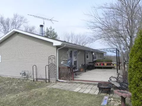 831 Lake Summerset Rd, Lake Summerset, IL 61019 photo 8