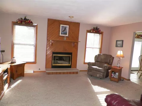 1116 Main St, Pecatonica, IL 61063 photo 3