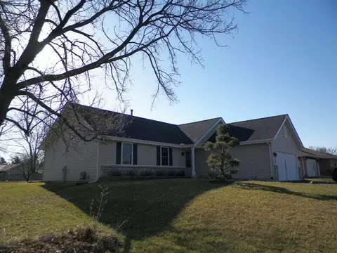 1116 Main St, Pecatonica, IL 61063 photo 1