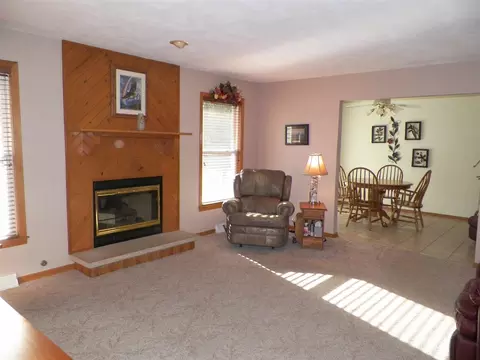 1116 Main St, Pecatonica, IL 61063 photo 4