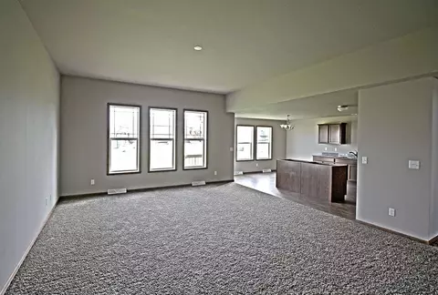 660 Ashleigh Ln, Roscoe, IL 61073 photo 4
