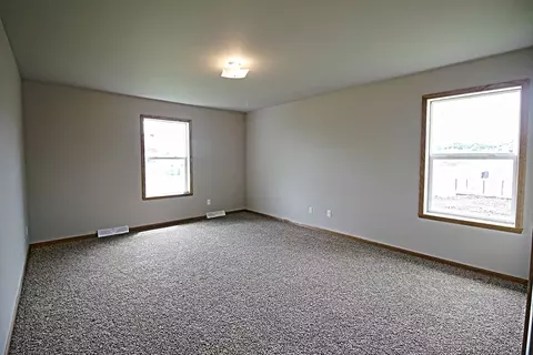 660 Ashleigh Ln, Roscoe, IL 61073 photo 10