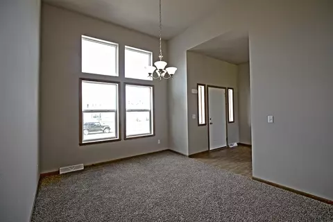 660 Ashleigh Ln, Roscoe, IL 61073 photo 9