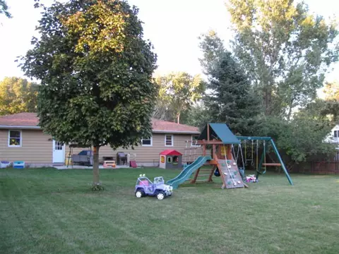 603 E Washington St, Durand, IL 61024 photo 3