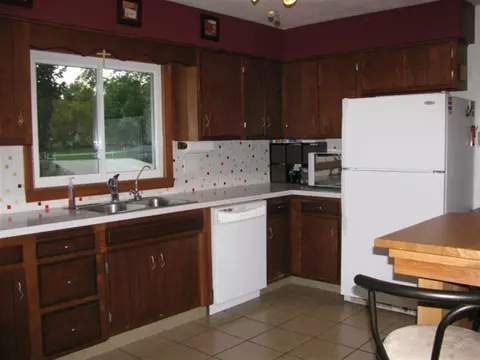 603 E Washington St, Durand, IL 61024 photo 9