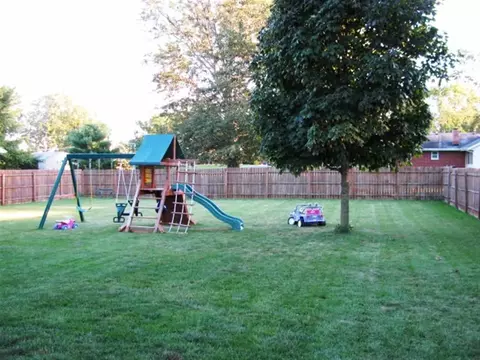 603 E Washington St, Durand, IL 61024 photo 2