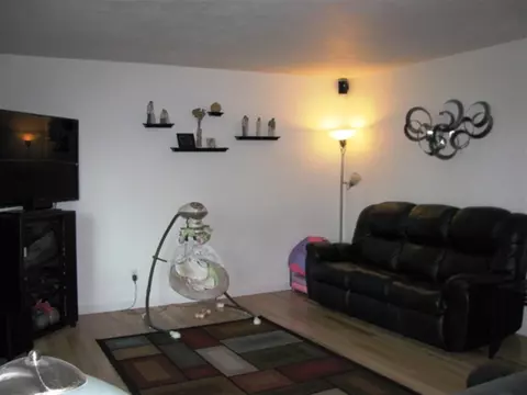 603 E Washington St, Durand, IL 61024 photo 5