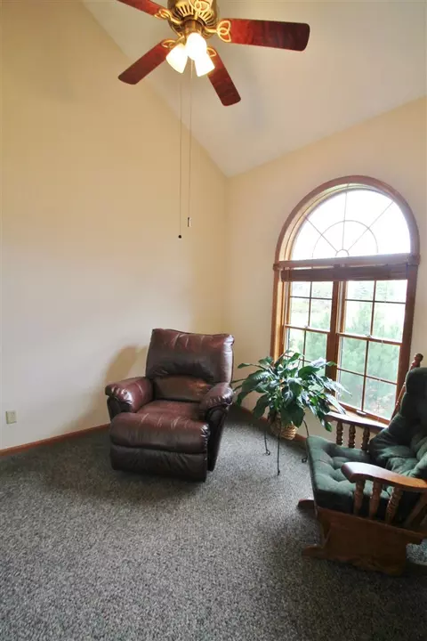 4461 E Ridgeview Ln, Byron, IL 61010 photo 10