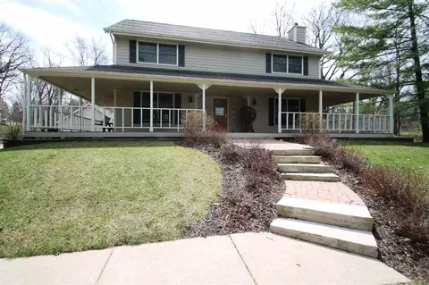 7487 Blanche Pl, Roscoe, IL 61073 photo 2