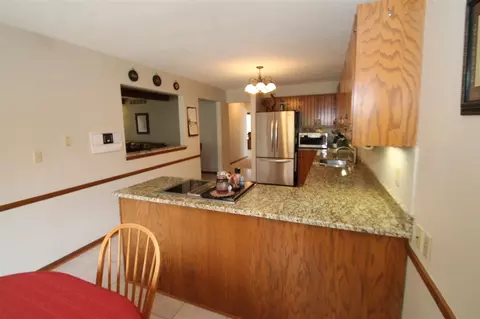 7487 Blanche Pl, Roscoe, IL 61073 photo 8