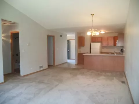528 Timber Dr, Harvard, IL 60033 photo 9