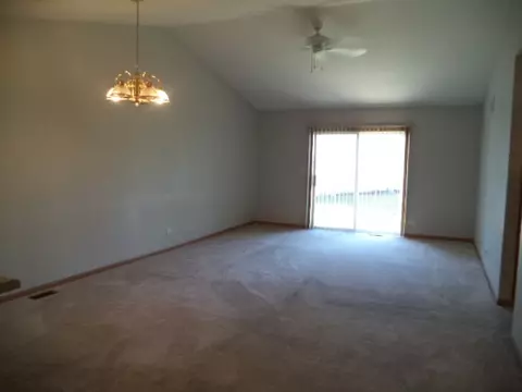 528 Timber Dr, Harvard, IL 60033 photo 10