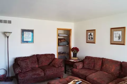 2942 S Iris Dr, Beloit, WI 53511 photo 5