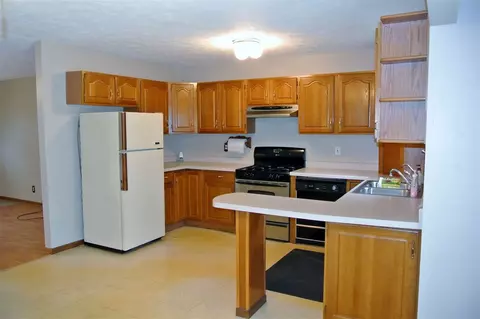 5189 Rowena Dr, Roscoe, IL 61073 photo 6