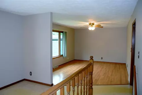 5189 Rowena Dr, Roscoe, IL 61073 photo 9