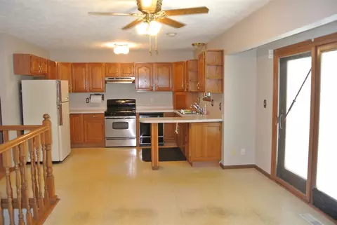 5189 Rowena Dr, Roscoe, IL 61073 photo 8
