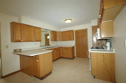 11108 3rd St, Roscoe, IL 61073 photo 2