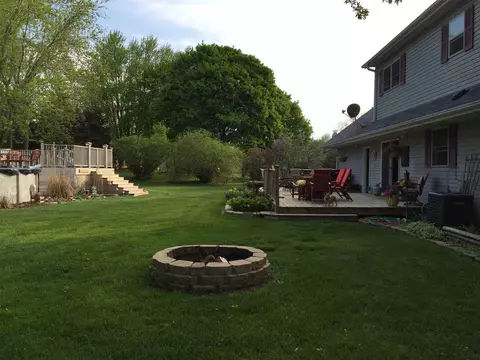 8419 Mark Dr, Roscoe, IL 61073 photo 6