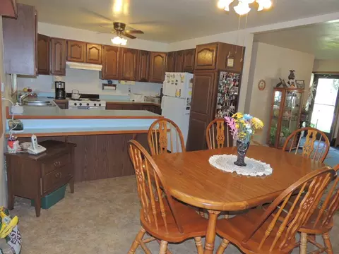 1834 Virginia St, Beloit, WI 53511 photo 2
