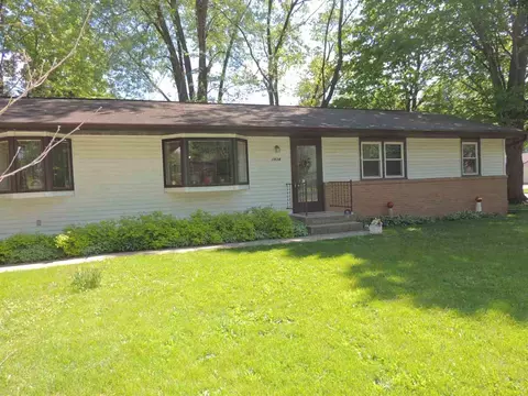 1834 Virginia St, Beloit, WI 53511 photo 1