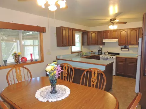 1834 Virginia St, Beloit, WI 53511 photo 9
