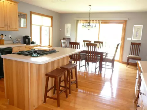 136 E Lightsville Rd, Leaf River, IL 61047 photo 4