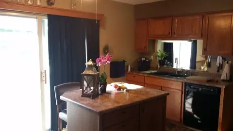 6128 Upper Ridge Way, Roscoe, IL 61073 photo 6