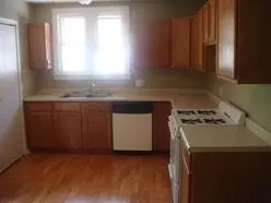628 E Perry, Belvidere, IL 61008 photo 3