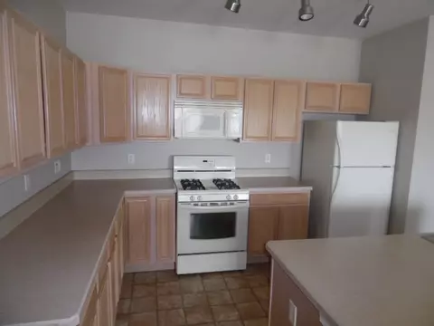 1735 White Oak Trail Ct, Cherry Valley, IL 61016 photo 6