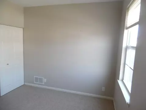 1735 White Oak Trail Ct, Cherry Valley, IL 61016 photo 9