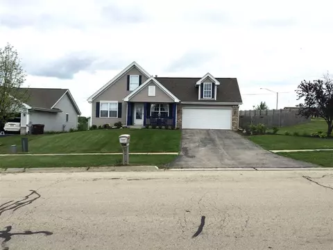 2105 N Silverthorn Dr, Byron, IL 61010 photo 2