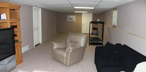 504 Dickerson Dr, Winnebago, IL 61088 photo 15