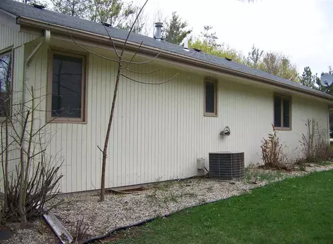 11928 Bend River Rd, Roscoe, IL 61073 photo 4