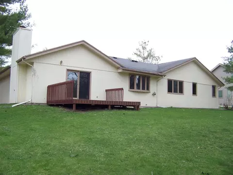 11928 Bend River Rd, Roscoe, IL 61073 photo 2