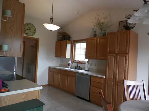 613 Moth St, Pecatonica, IL 61063 photo 18