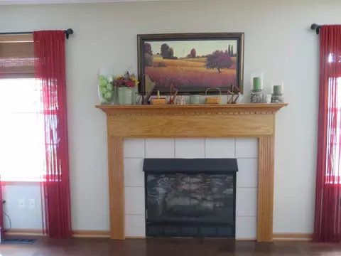 706 Stonemint Dr, Roscoe, IL 61073 photo 8
