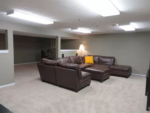 706 Stonemint Dr, Roscoe, IL 61073 photo 14