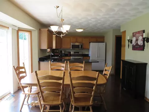 706 Stonemint Dr, Roscoe, IL 61073 photo 10