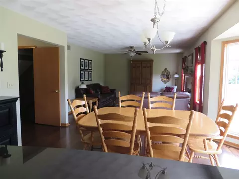 706 Stonemint Dr, Roscoe, IL 61073 photo 13